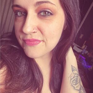 Meet your Posher, Casie